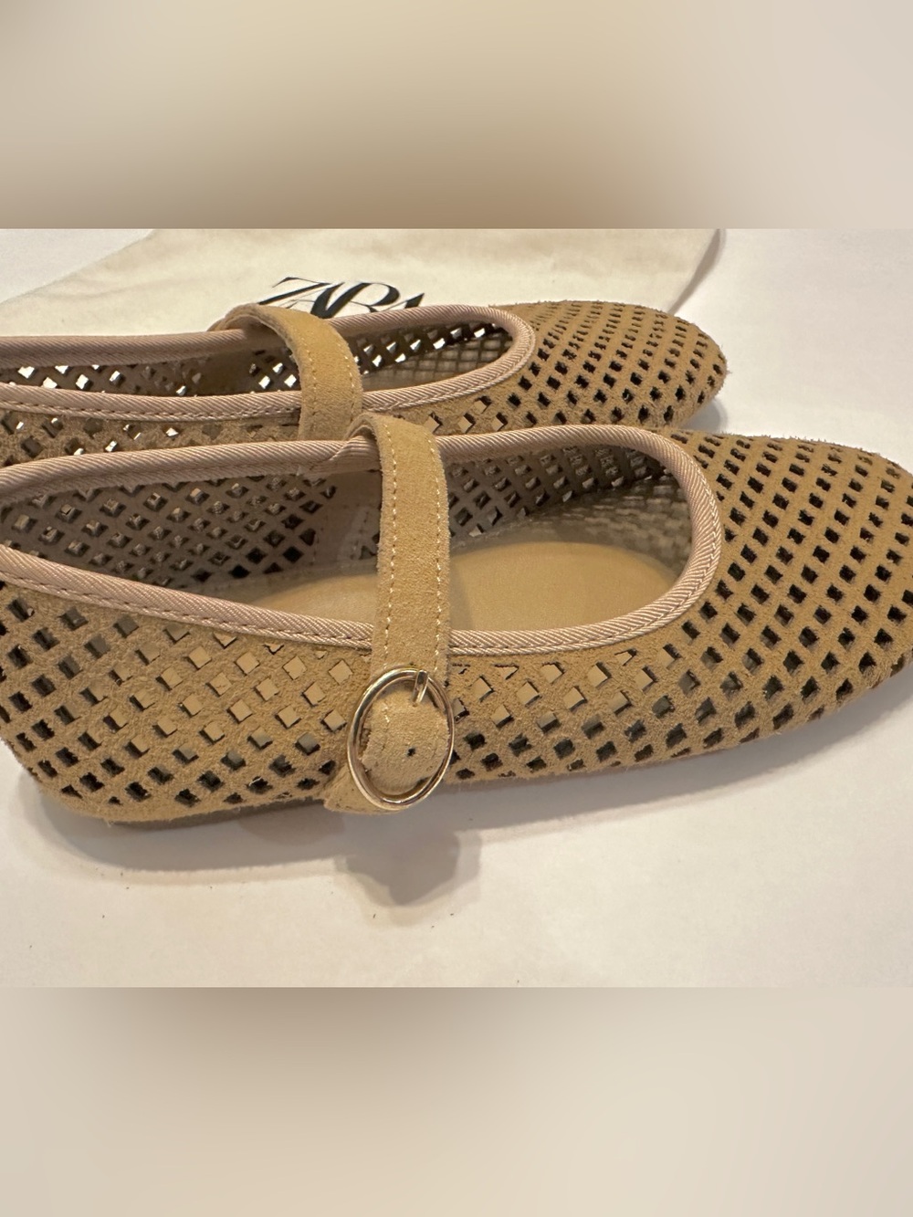 EUC ZARA Girls Tan Ballet Flats in Size 12 - Picture 4 of 7